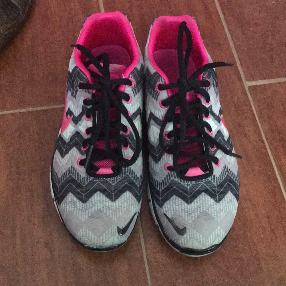 Nike free run women’s shoes